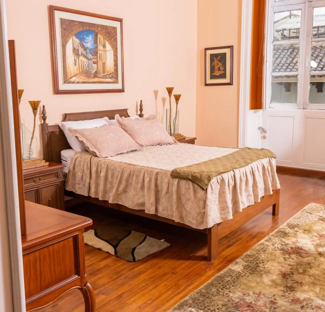 Casa Colonial Quito Hotel